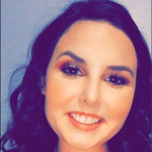 Meet your Posher, Michaela